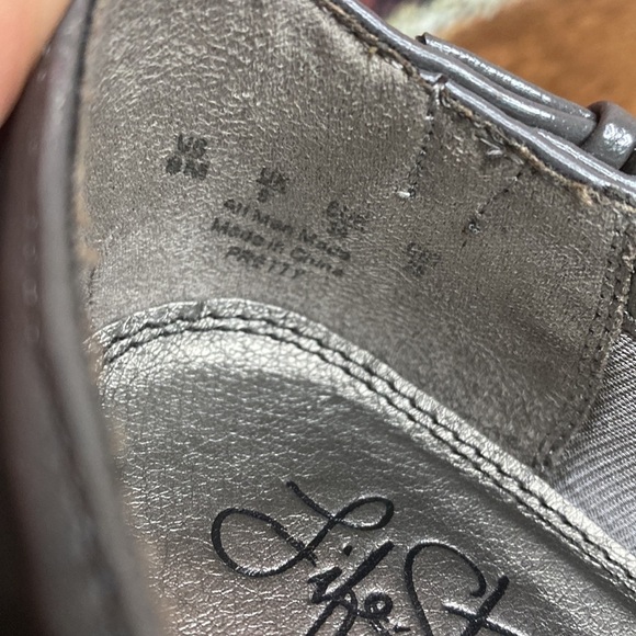 Life Stride Comfort Grey Platform Round Toe Heeled Bootie Size 8 - Picture 12 of 14